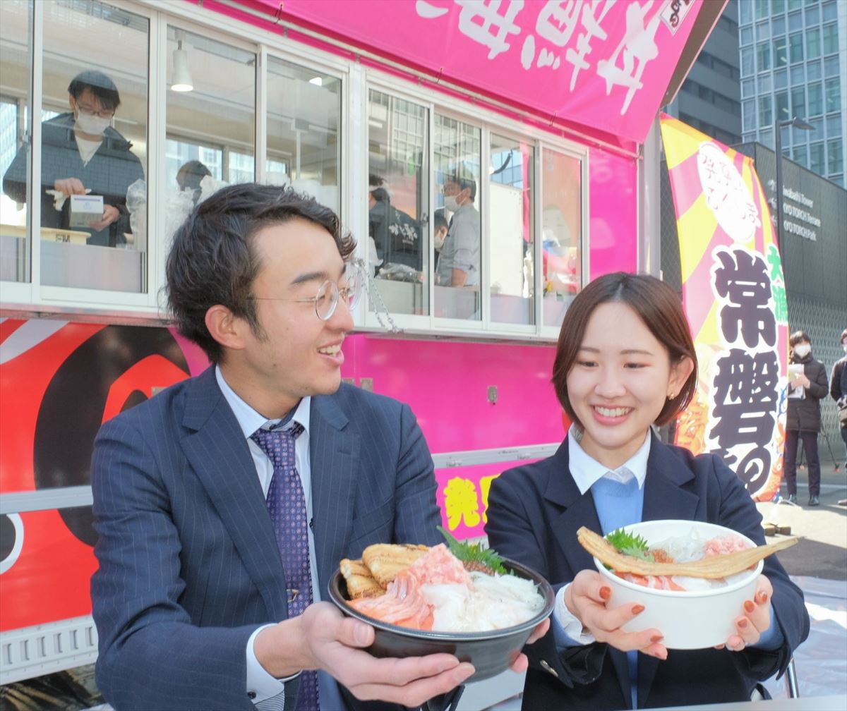新鮮な常磐ものが人気を集めている、ふくしまお魚まつり