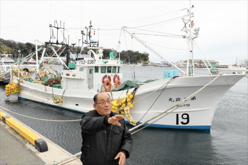 新たな風評の芽を生まないよう、緊張感を持った作業を東電に求める志賀さん=福島県いわき市の小名浜漁港