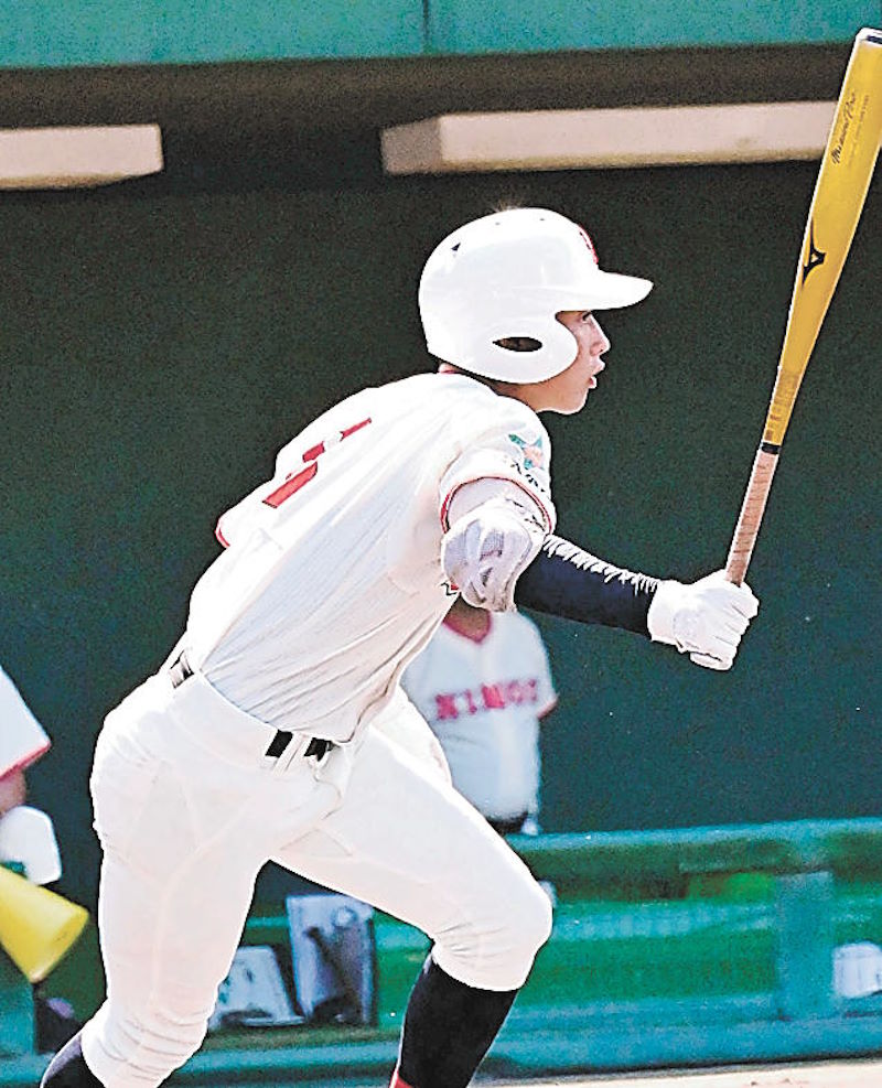 【聖光学院―日大東北】1回裏、日大東北1死二、三塁、水島が中前に先制の2点適時打を放つ