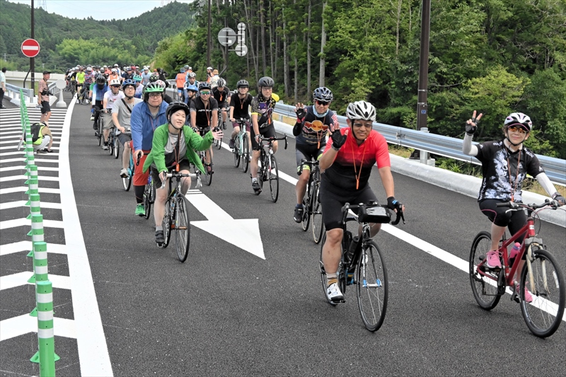 開通前にプレイベント　福島県いわき市の小名浜道路
