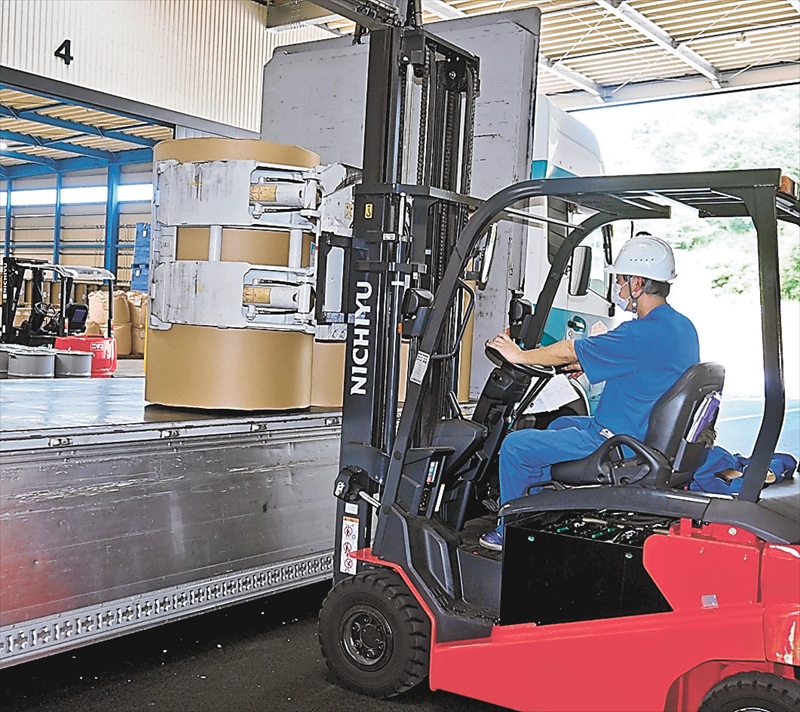 新たな動線　小名浜道路開通（上）　輸送時間短縮に効果　企業誘致促進へ期待　福島県いわき市
