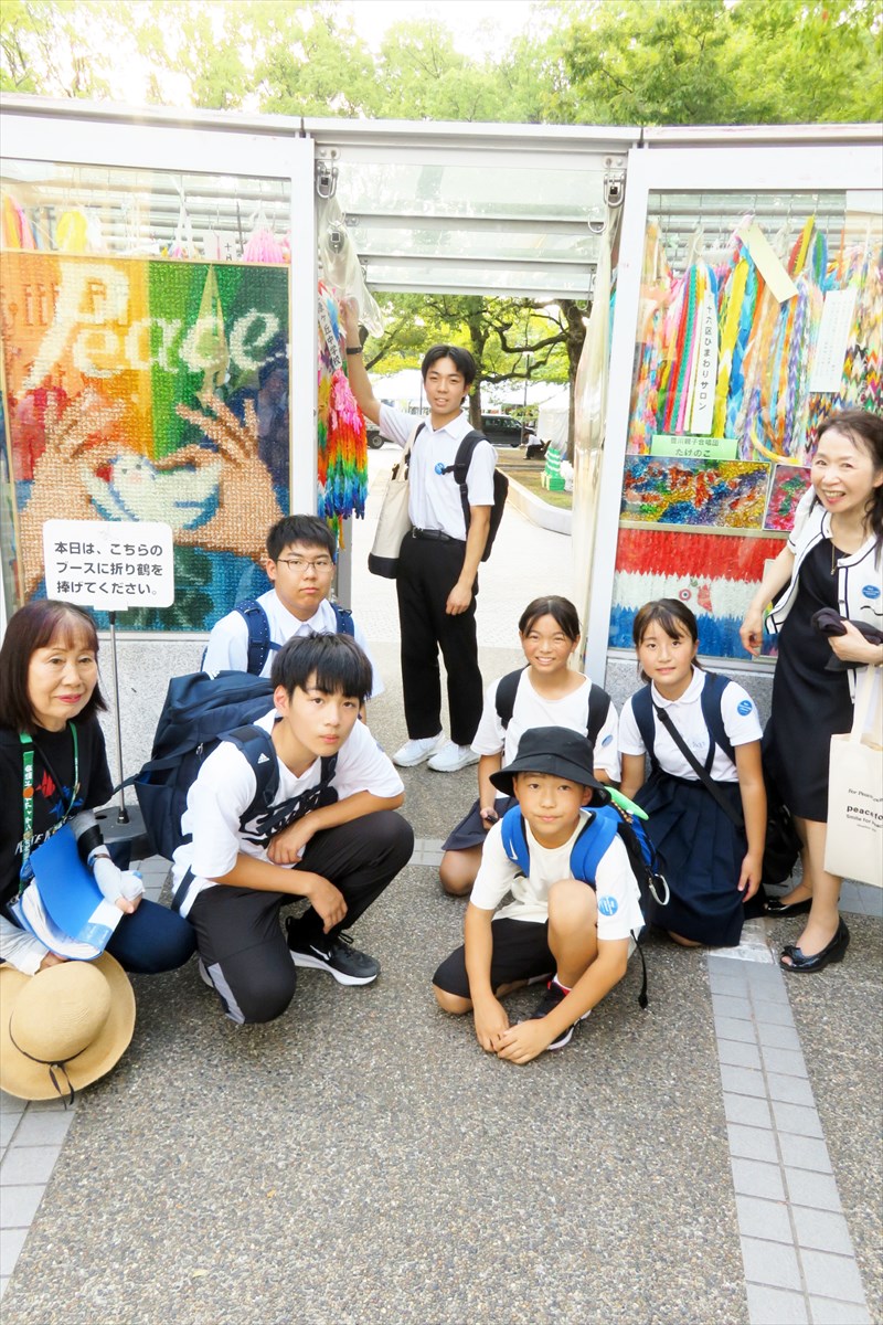 「恒久平和」へ誓い新た　平和記念式典に参列、千羽鶴を平和記念公園に捧げた福島県大玉村の児童・生徒