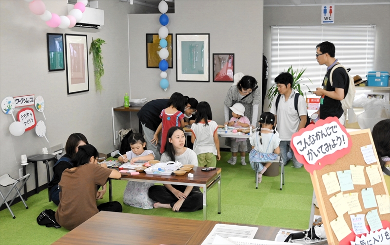 「会津若松まちなか案内所」がオープン　福島県会津若松市の商業施設跡地利用　交流広場を整備