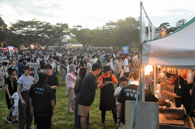 福島県広野町で「サマフェス」　ステージイベントや４０００発の花火で大盛況
