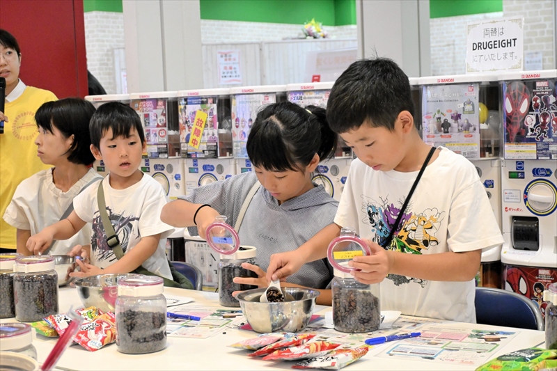コーヒー豆ブレンドして「ＳＤＧｓ体験」　小学生ら食品ロスなくす工夫を実践　三本珈琲が福島市で開催
