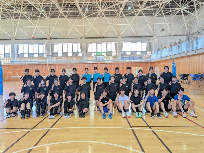バレーボールの技術向上決意　「ＡＬＬ会津チーム」第１５期生が活動開始　福島県会津地方の中学生
