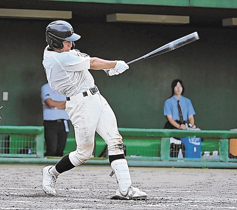 【葵―会津】先制の中前適時打を含む2安打1打点と活躍した会津の鈴木