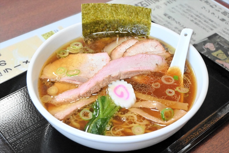 店で提供している醤油チャーシューメン(税込み1280円)