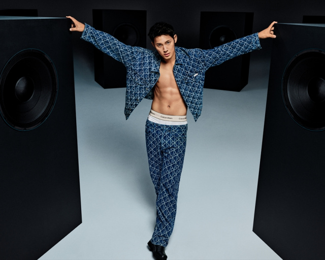 Calvin Klein2025年秋のジーンズキャンペーンに起用されたMINGYU