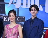 撮影は笑いが耐えなかったと語った（左から）上戸彩、渡邊圭祐（C）ORICON NewS inc.