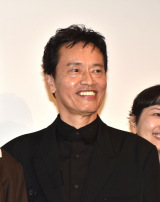 若すぎる監督に驚きを見せた遠藤憲一 （C）ORICON NewS inc.