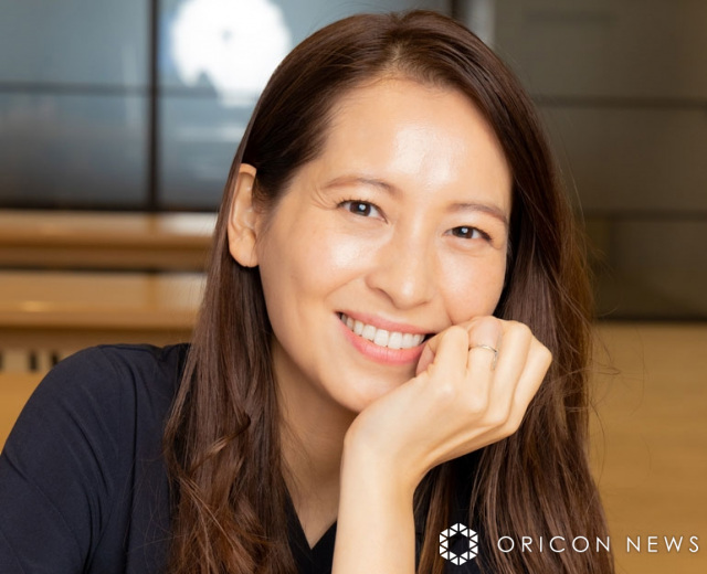 青木裕子 photo:草刈雅之(青木) (C)oricon ME inc.