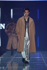 『第41回 マイナビ 東京ガールズコレクション 2025 AUTUMN／WINTER』に出演した野村康太（C）マイナビ TOKYO GIRLS COLLECTION 2025 AUTUMN/WINTER