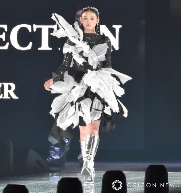 『第41回 マイナビ 東京ガールズコレクション 2025 AUTUMN/WINTER』に出演した櫻坂46・山崎天 (C)ORICON NewS inc.