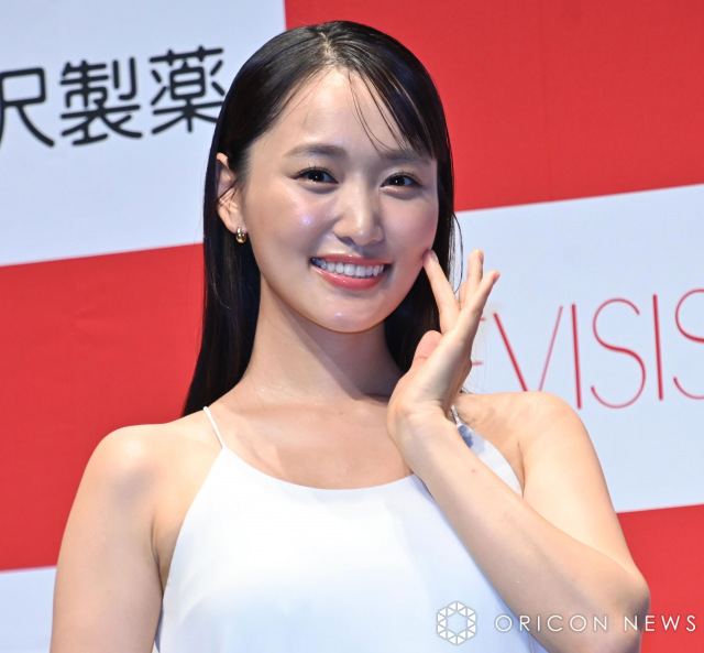 きらめく美肌を披露した菅井友香 (C)ORICON NewS inc.