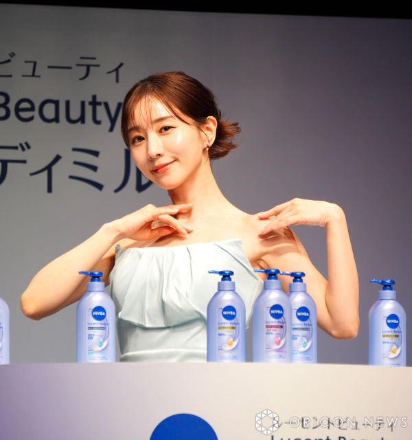 つややかな美デコルテを披露した田中みな実 (C)ORICON NewS inc.