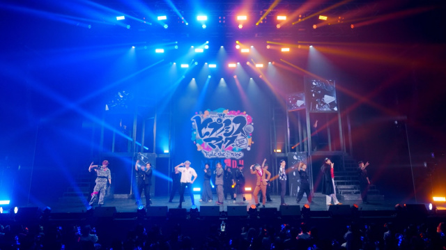 《MAD TRIGGER CREW & どついたれ本舗 feat. 道頓堀ダイバーズ》より(C)『ヒプノシスマイク -Division Rap Battle-』Rule the Stage製作委員会