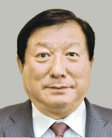 亀岡 偉民の写真