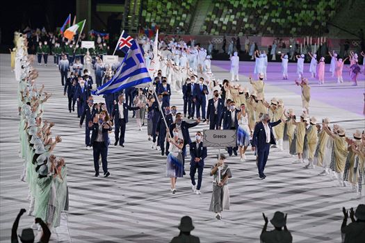 各国選手団が入場行進