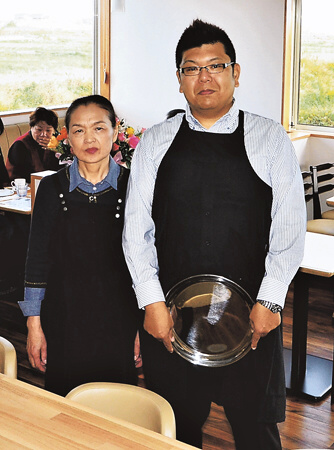 新店舗で再スタートを切った青田さん母子