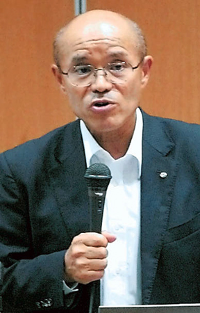 南相馬市における震災関連死の現状を説明する桜井市長