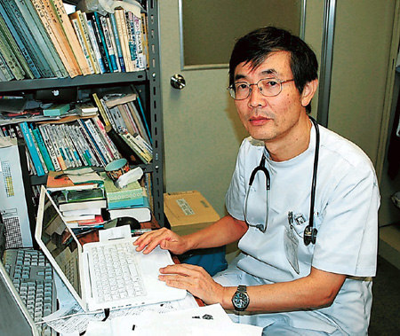 震災関連死の問題への取り組みを続ける上田院長