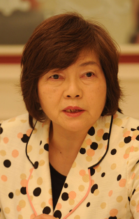 成井香苗氏