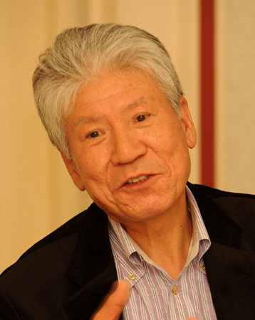 渡辺彦巳氏